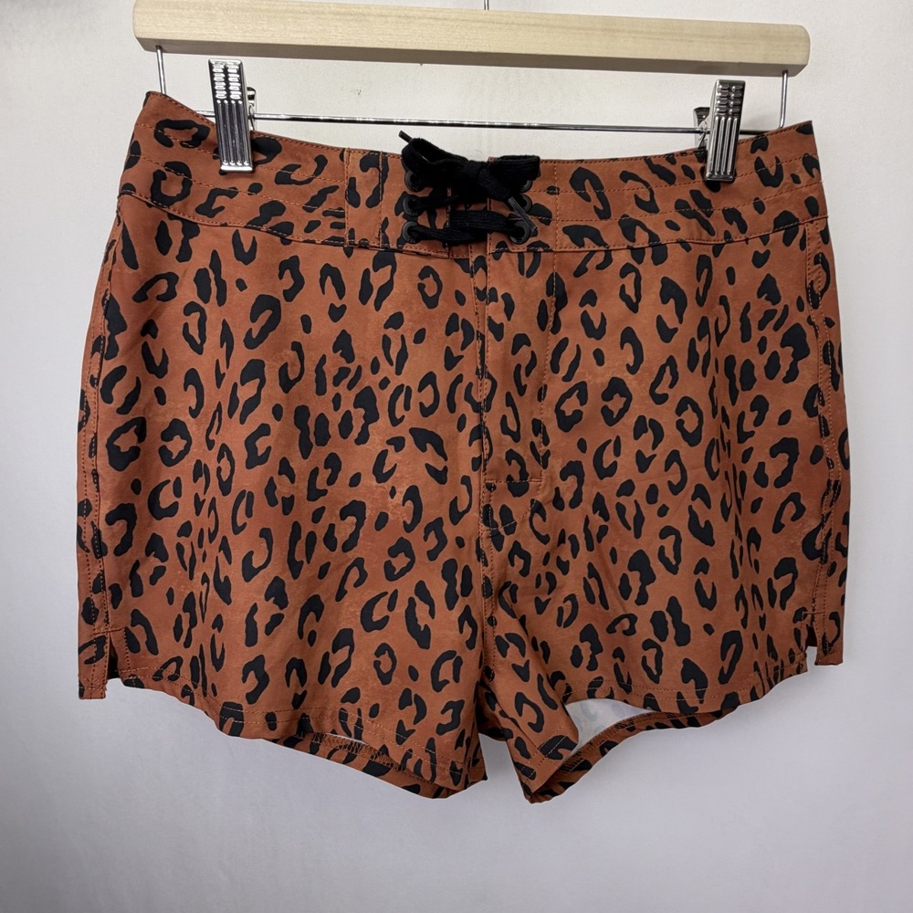 Billabong Leopard Animal Print Surf Capsule Women Shorts Size 5 Pockets